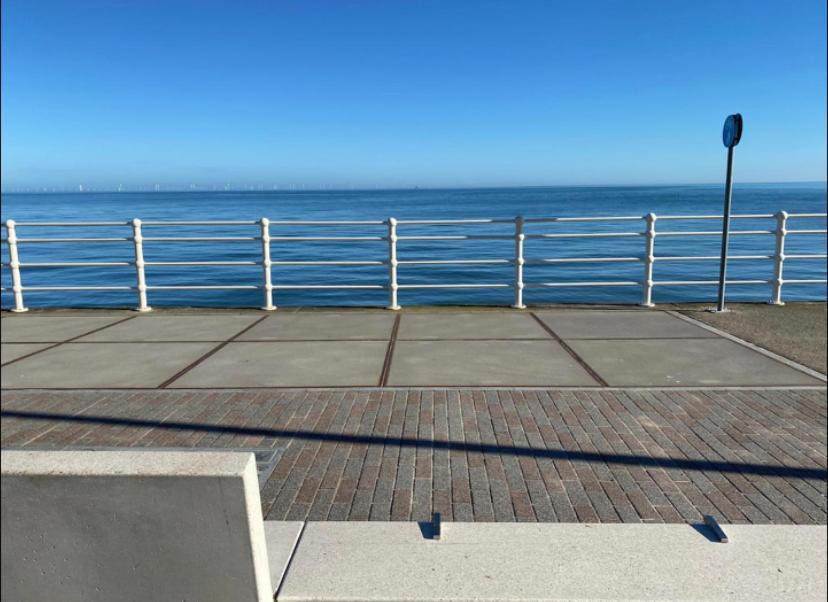 Luxury Modern 1Bed Sea View Apartment Rhôs-on-Sea Exteriör bild
